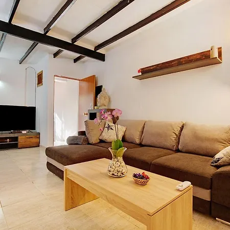 Casa Alexis Holiday home